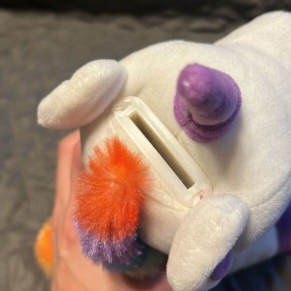 Fab Ny Unicorn Piggybank - Picture 5 of 8